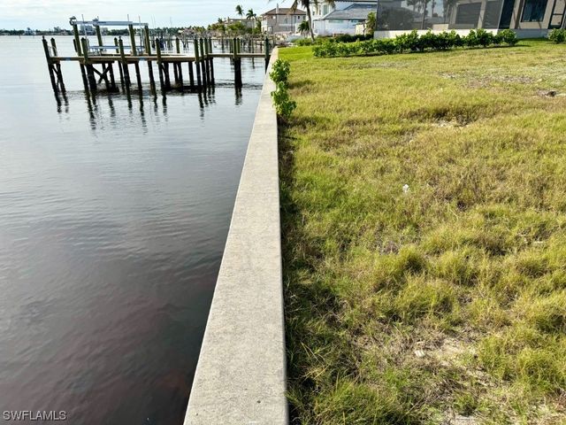 602 Coral DR, Cape Coral, FL 33904