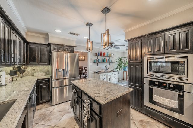 5004 Lake View Circle, North Richland Hills, TX 76180