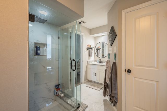 5004 Lake View Circle, North Richland Hills, TX 76180