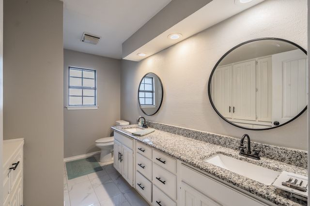 5004 Lake View Circle, North Richland Hills, TX 76180