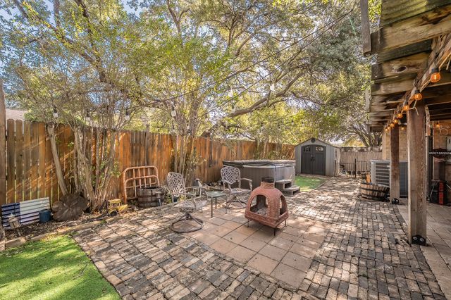 5004 Lake View Circle, North Richland Hills, TX 76180