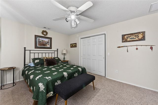 17 Stoneykirk Drive, Bella Vista, AR 72715