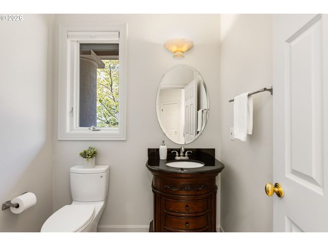 3319 Nw SPENCER St, Portland, OR 97229