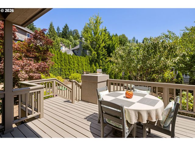 3319 Nw SPENCER St, Portland, OR 97229
