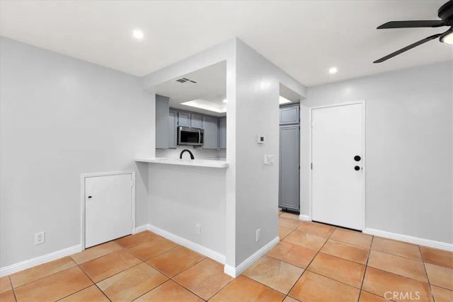 5921 Templeton Street G, Huntington Park, CA 90255