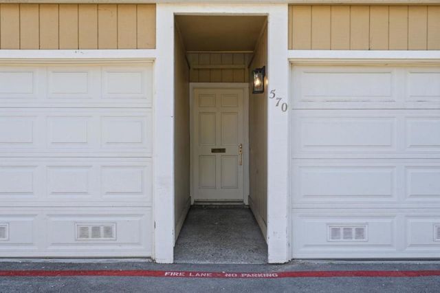 570 Vista Avenue, Palo Alto, CA 94306