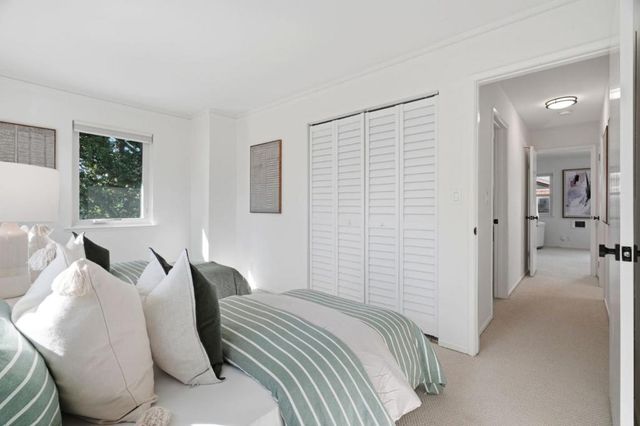 570 Vista Avenue, Palo Alto, CA 94306