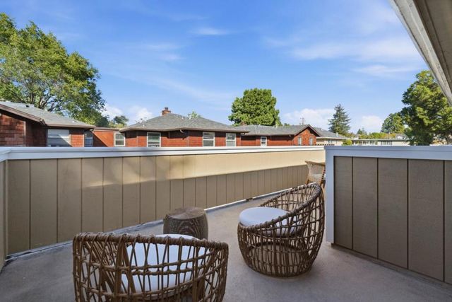 570 Vista Avenue, Palo Alto, CA 94306