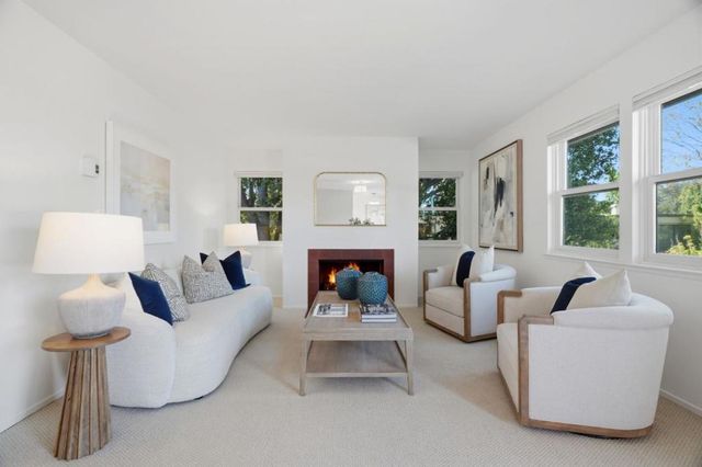 570 Vista Avenue, Palo Alto, CA 94306