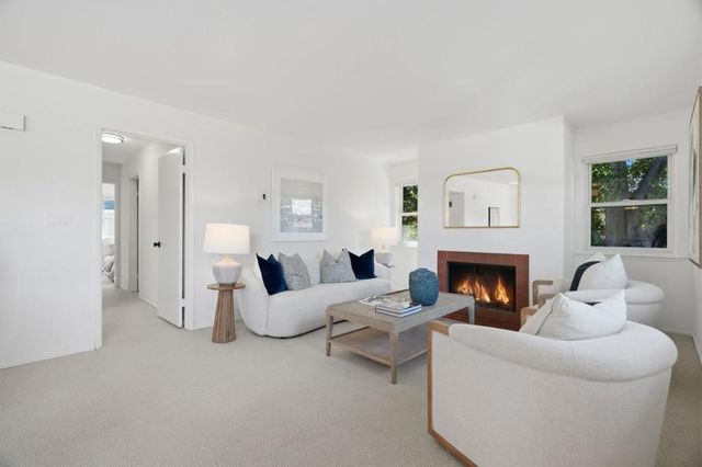 570 Vista Avenue, Palo Alto, CA 94306