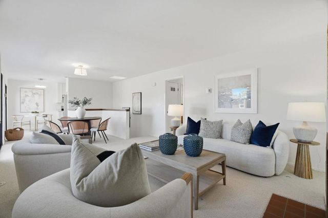 570 Vista Avenue, Palo Alto, CA 94306