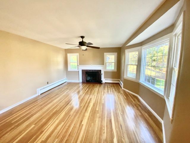 143 Highland St, Lunenburg, MA 01462