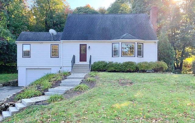 143 Highland St, Lunenburg, MA 01462