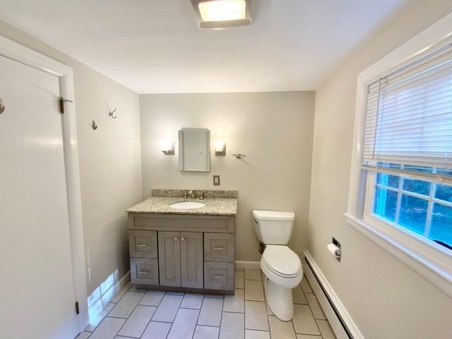 143 Highland St, Lunenburg, MA 01462