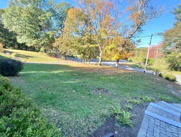 143 Highland St, Lunenburg, MA 01462