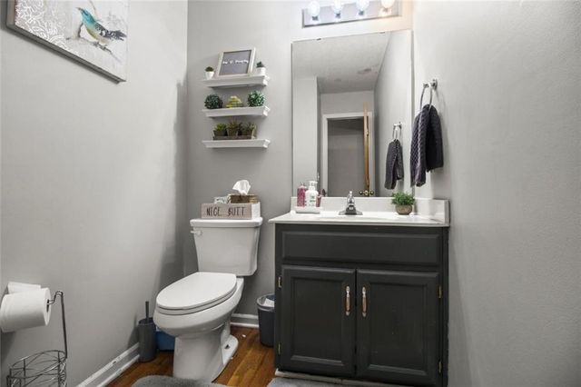 904 Paw Paw Lane, Liberty, MO 64068