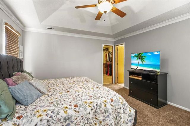 904 Paw Paw Lane, Liberty, MO 64068