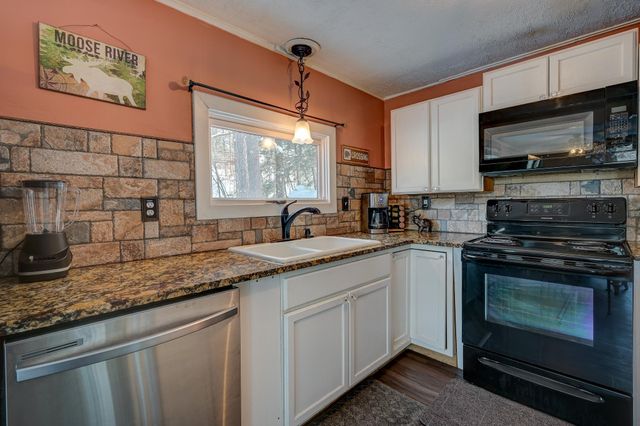 2 Grachen Drive, Madison, NH 03849