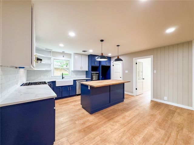126 Rainbow Lane, Corpus Christi, TX 78411