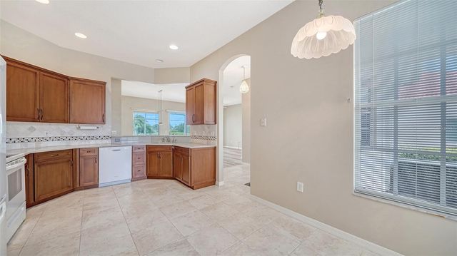 5939 SANDSTONE AVENUE, Sarasota, FL 34243