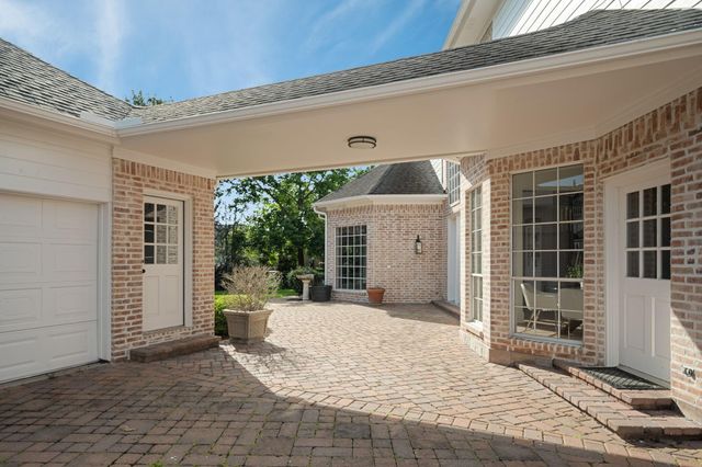 93 Greensward Lane, Sugar Land, TX 77479