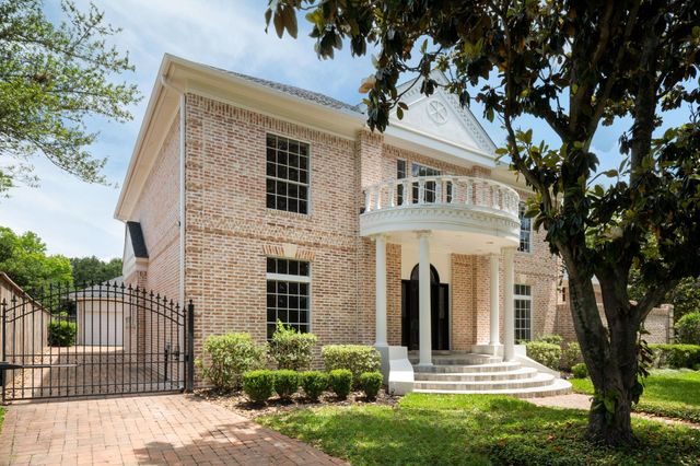 93 Greensward Lane, Sugar Land, TX 77479