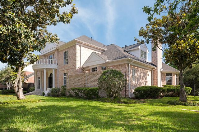 93 Greensward Lane, Sugar Land, TX 77479