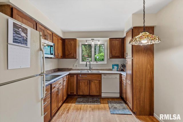 45 Lambert Lane, Springfield, IL 62704
