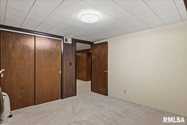 45 Lambert Lane, Springfield, IL 62704