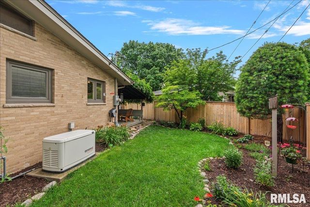 45 Lambert Lane, Springfield, IL 62704