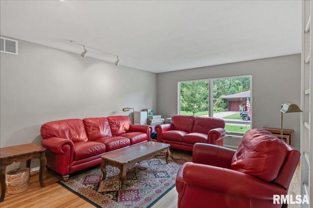 45 Lambert Lane, Springfield, IL 62704