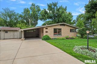 45 Lambert Lane, Springfield, IL 62704