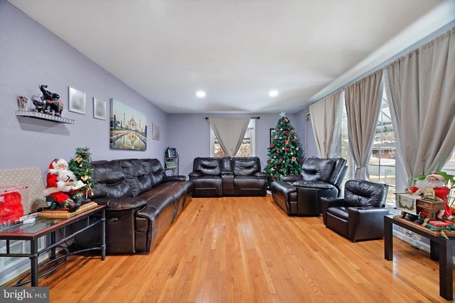 5401 KENMONT RD, Oxon Hill, MD 20745