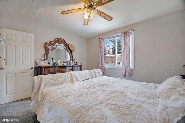 5401 KENMONT RD, Oxon Hill, MD 20745