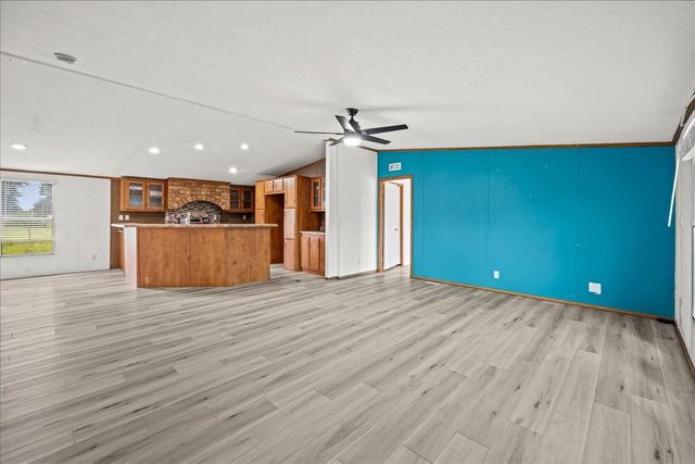 204 E Fayette Street, Ellinger, TX 78938