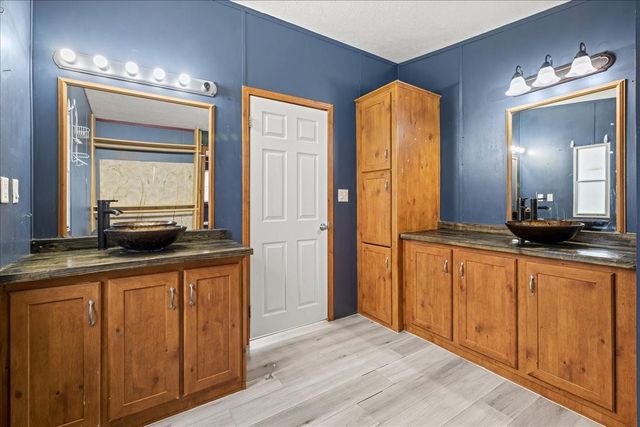204 E Fayette Street, Ellinger, TX 78938