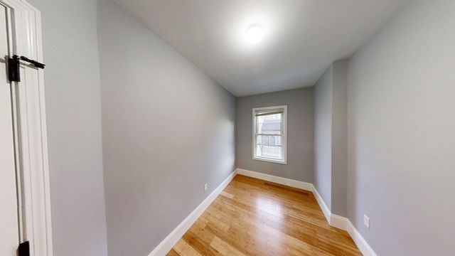 722 Saratoga St 3, Boston, MA 02128