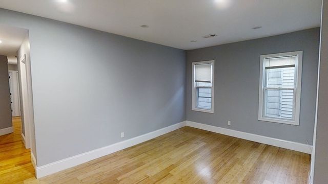 722 Saratoga St 3, Boston, MA 02128