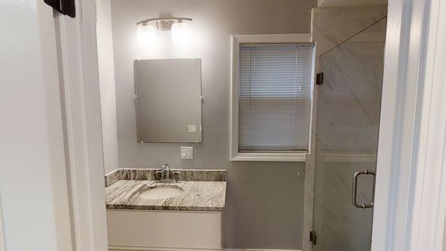 722 Saratoga St 3, Boston, MA 02128