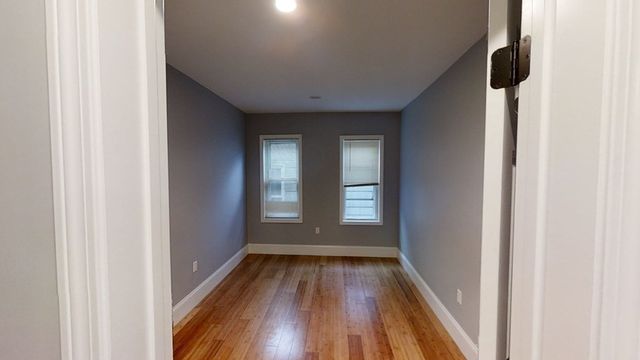 722 Saratoga St 3, Boston, MA 02128