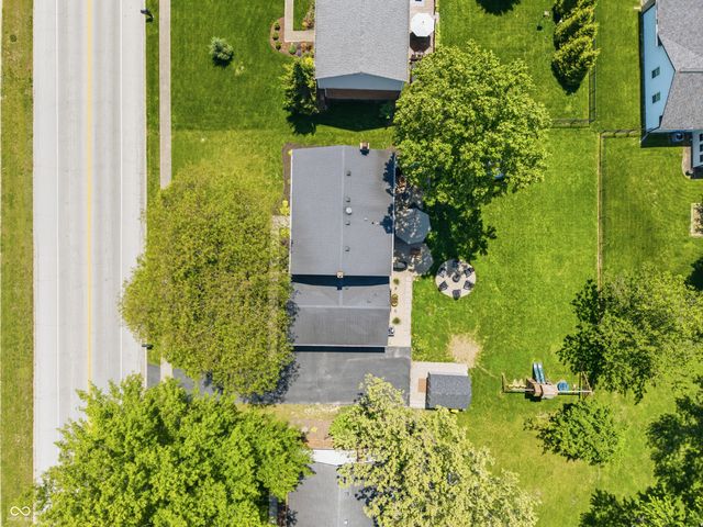 10716 W Lakeshore Drive, Carmel, IN 46033