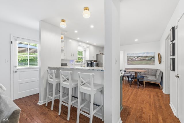 10716 W Lakeshore Drive, Carmel, IN 46033