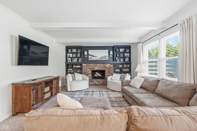 10716 W Lakeshore Drive, Carmel, IN 46033