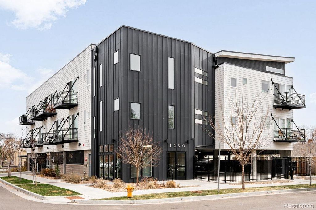 1590 Ingalls Street 303, Lakewood, CO 80214