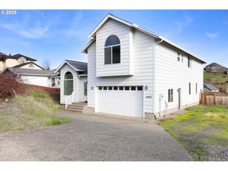 4467 MELODY Ln, Roseburg, OR 97471