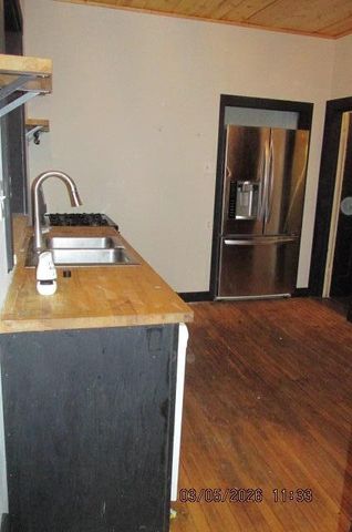 231 E 16th Street, Holland City, MI 49423