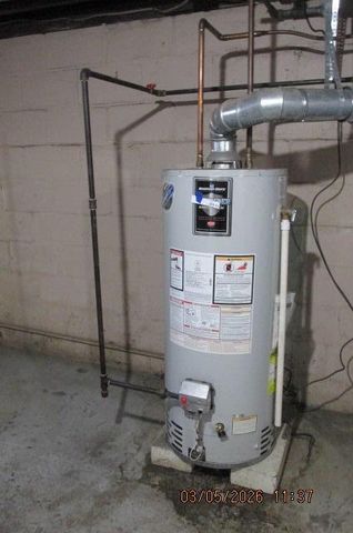 231 E 16th Street, Holland City, MI 49423