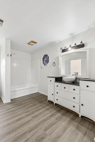 2326 28th Avenue N, Texas City, TX 77590