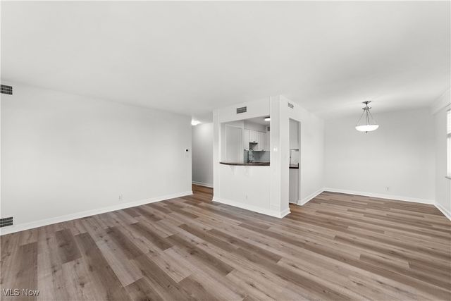 11850 Edgewater Drive 804, Lakewood, OH 44107