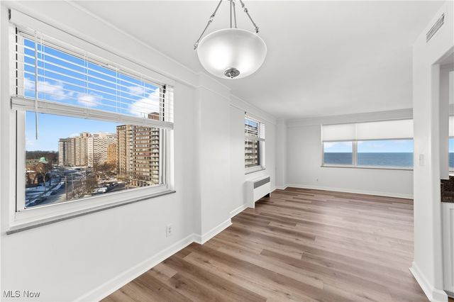 11850 Edgewater Drive 804, Lakewood, OH 44107